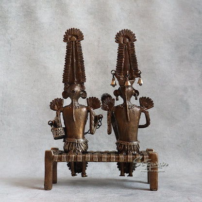 Jhitku Mitki Smaal On Cot By Satguru's