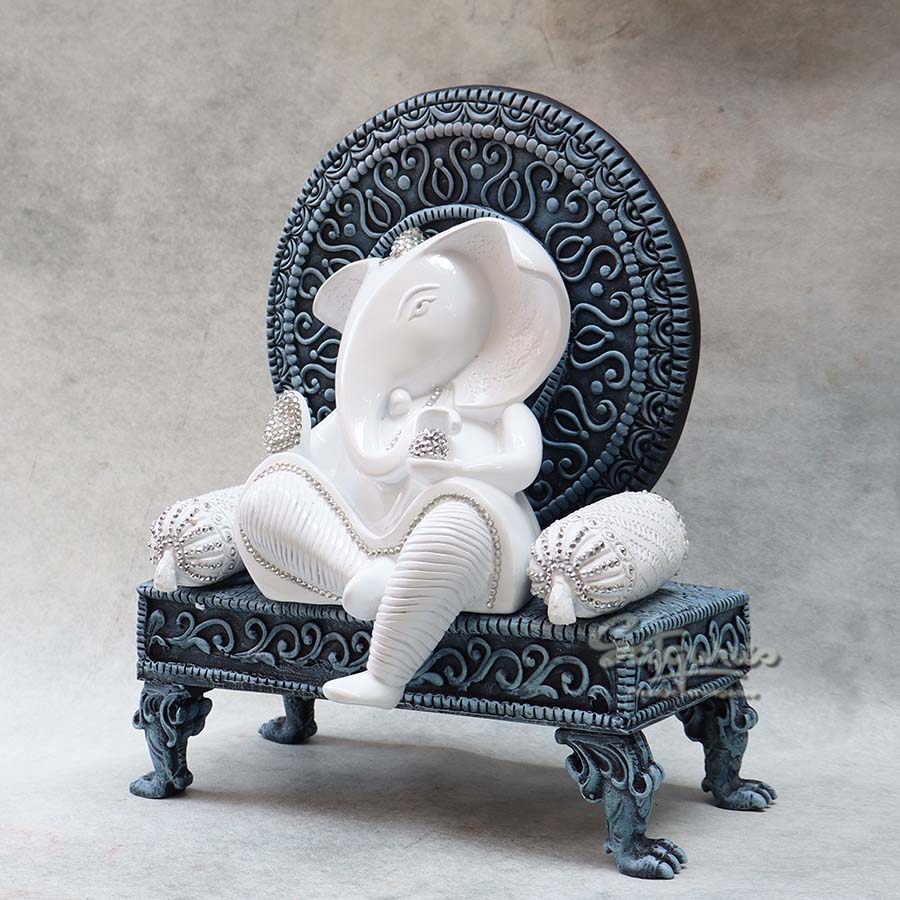 Om Modern Singhsan Ganesha BY Satgurus