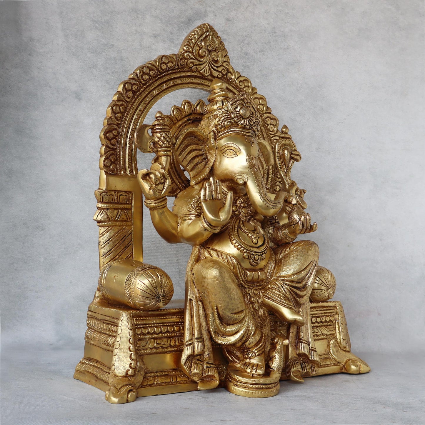 Arch Ganesha by Satgurus