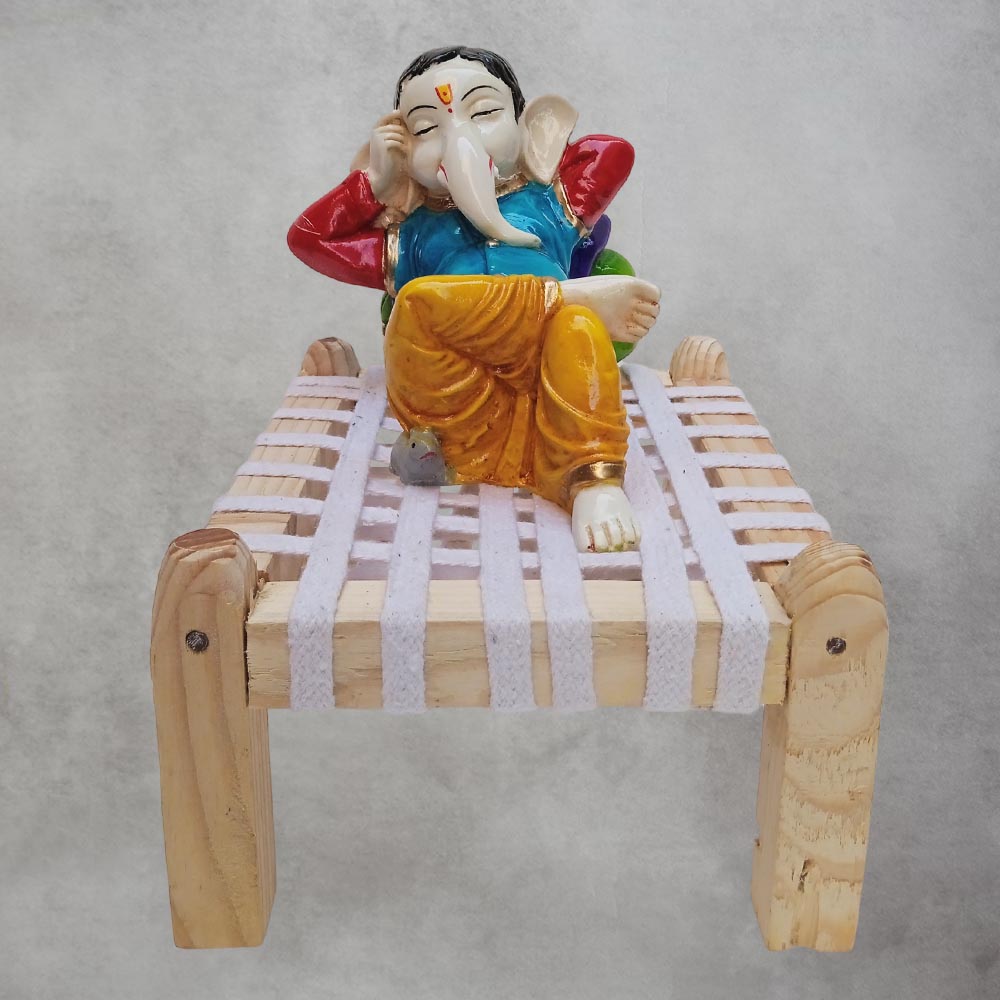 Khatia Ganesha / Resting by Satgurus