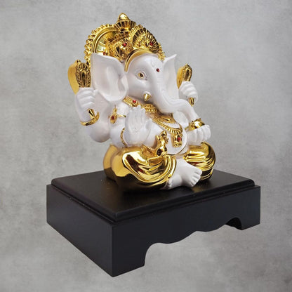 Mukut Ganesha White / Gold - B by Satgurus
