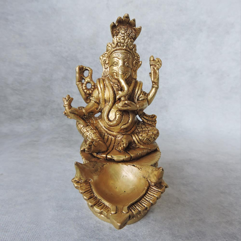 Brass Nepali Ganesha With Diya by Satgurus