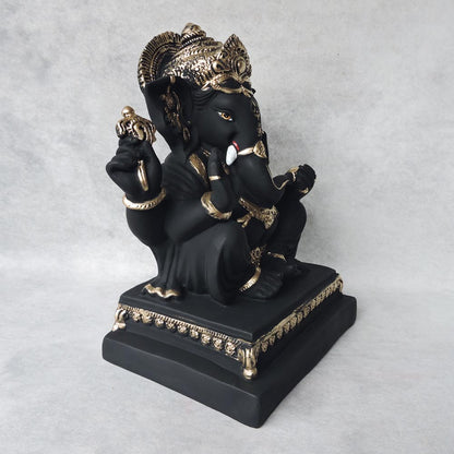 Chowki Ganesha In Black by Satgurus