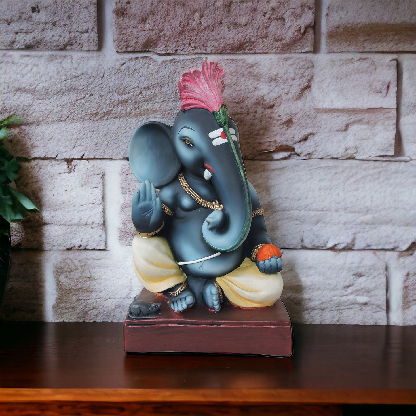 Jaswanti Tilak Ganesha by Satgurus