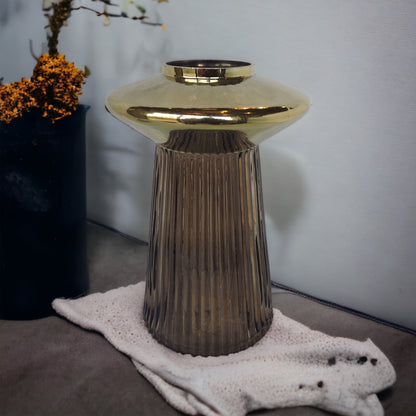 Exquisite Glass Vase - Small by Satgurus
