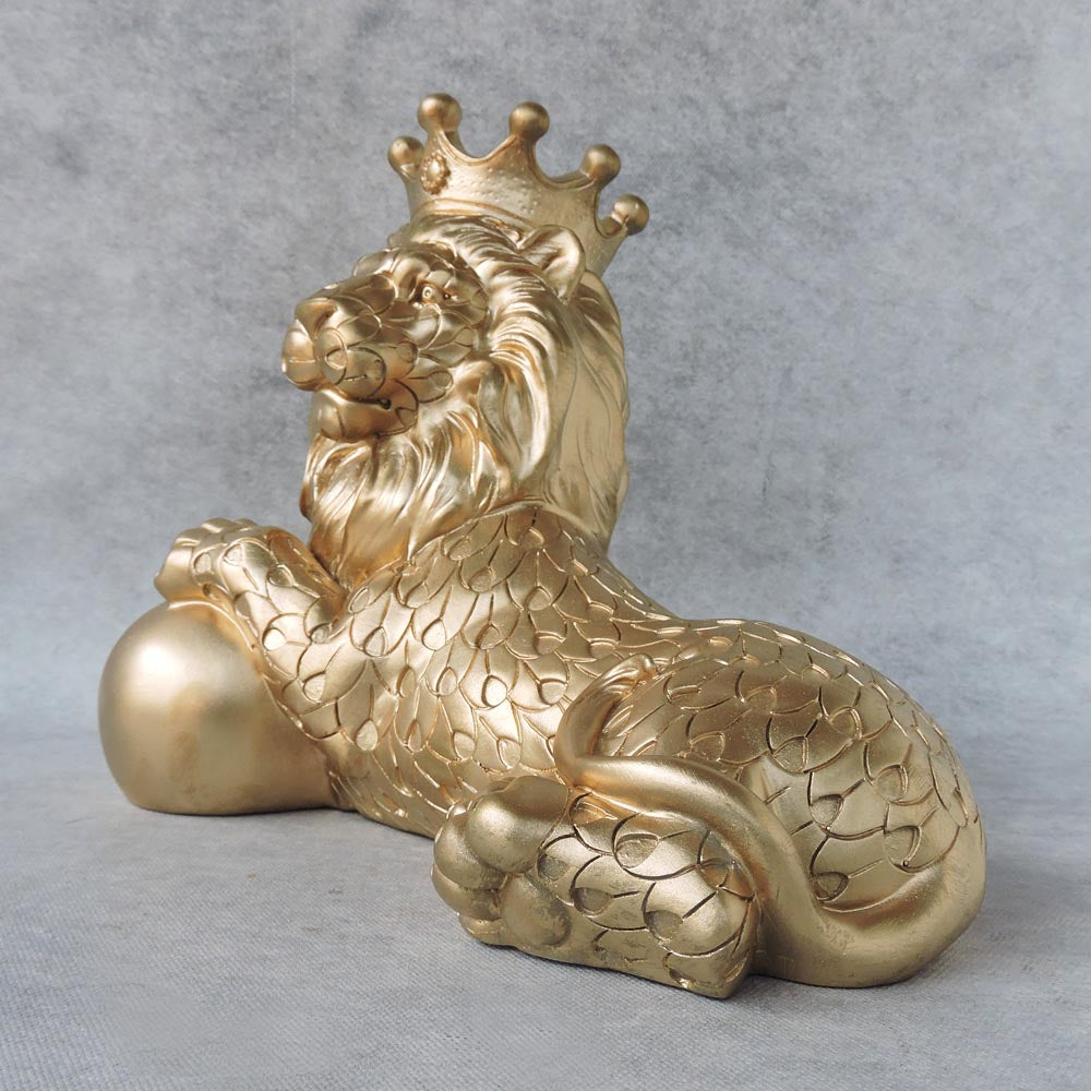 Golden Crown Lion by Satgurus