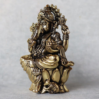 Ganesha Sitting On Lotus by Satgurus