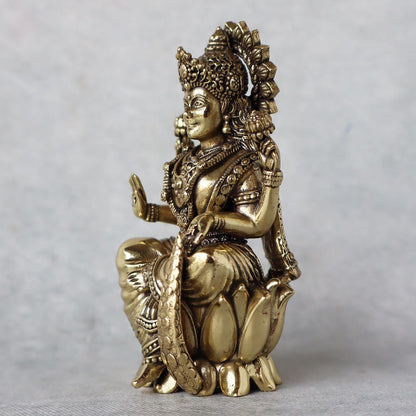 Laxmi Idol by Satgurus