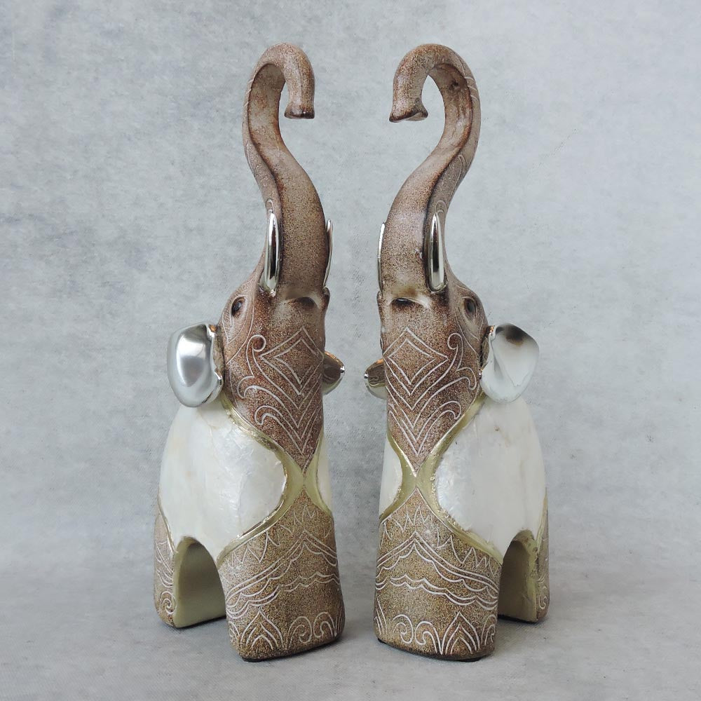  Loving Elephant Couple Figure by Satgurus