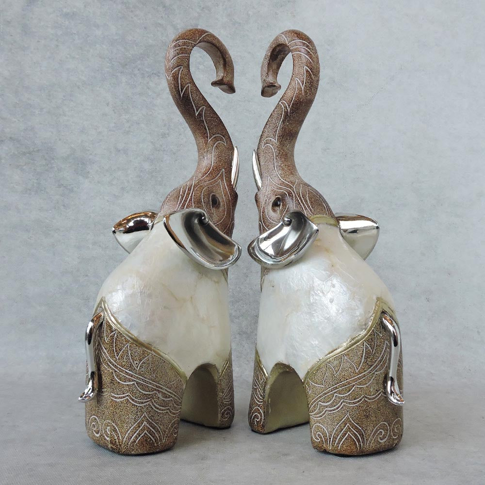  Loving Elephant Couple Figure by Satgurus