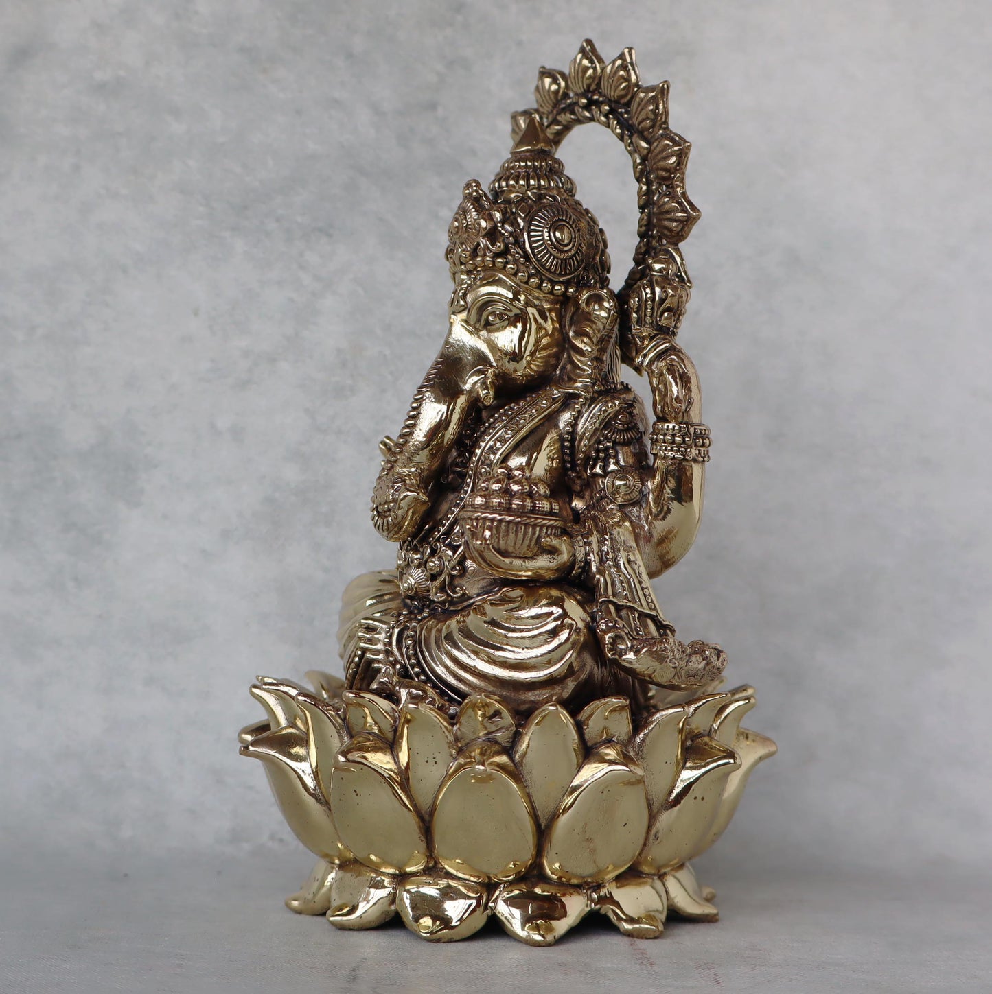Lotus Ganesha by Satgurus