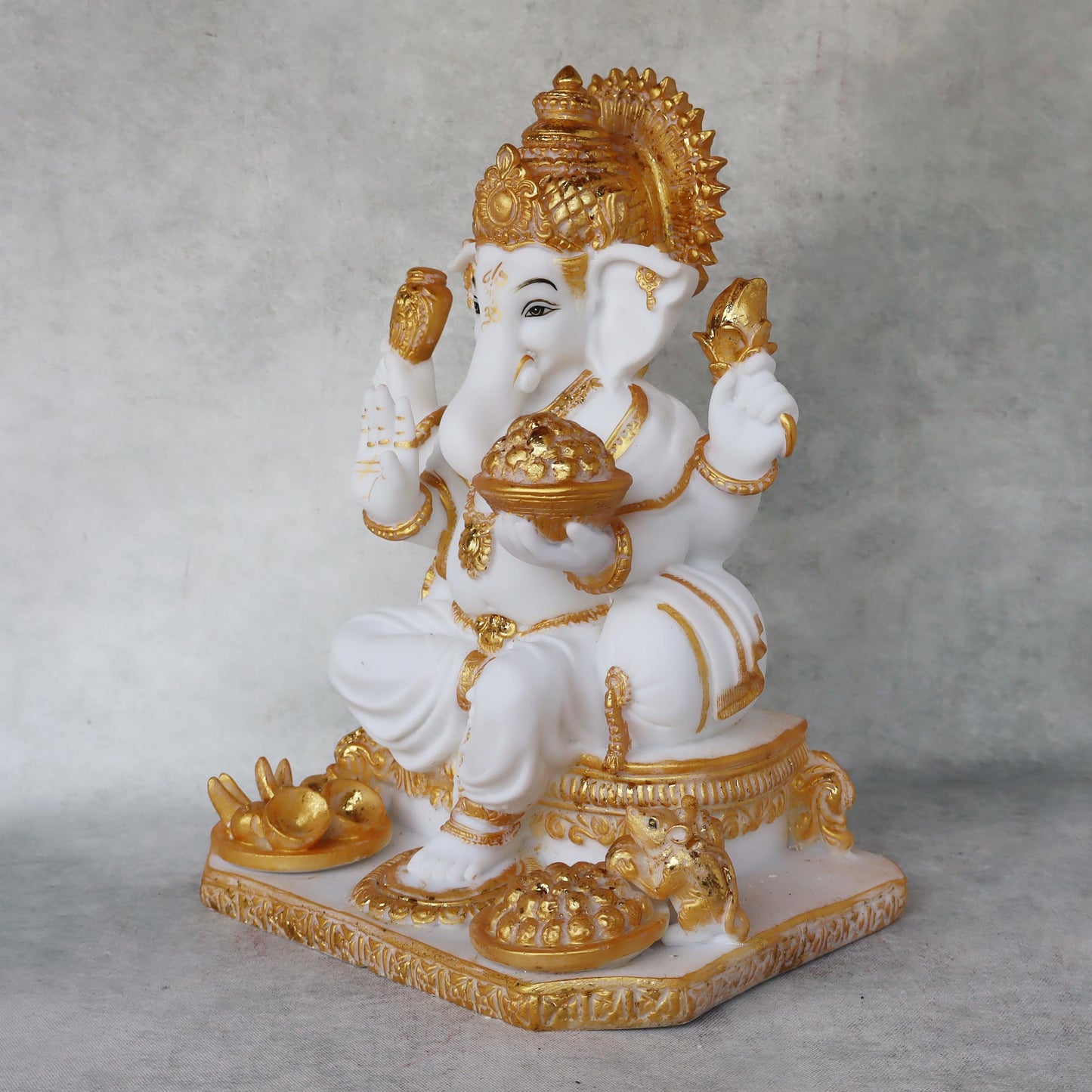 Prashad Ganesha by Satgurus