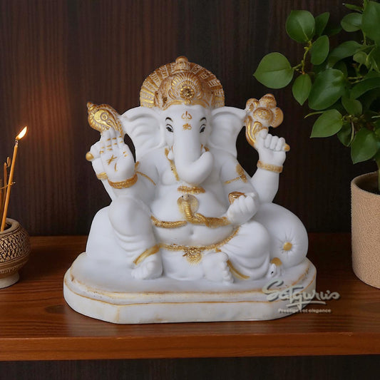 Relaxing Ganesha by Satgurus