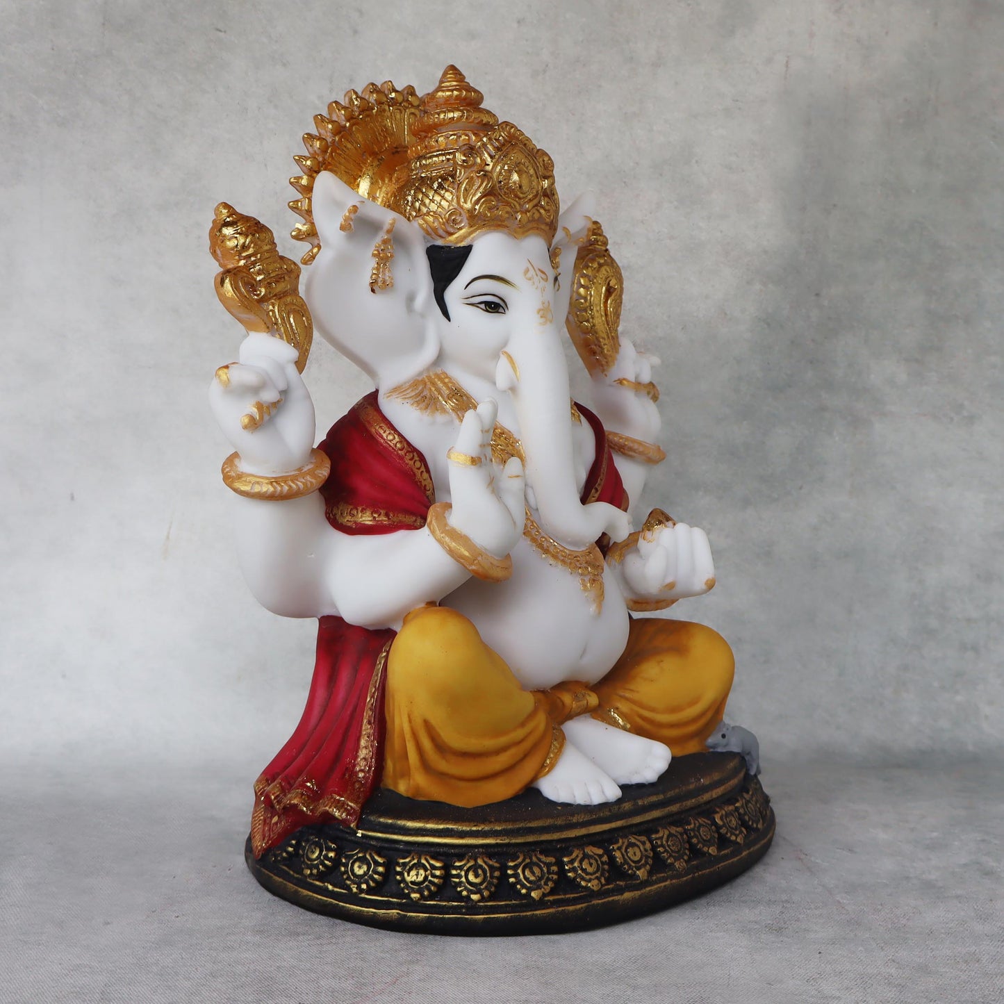 Ganesha Sitting On Round Base by Satgurus