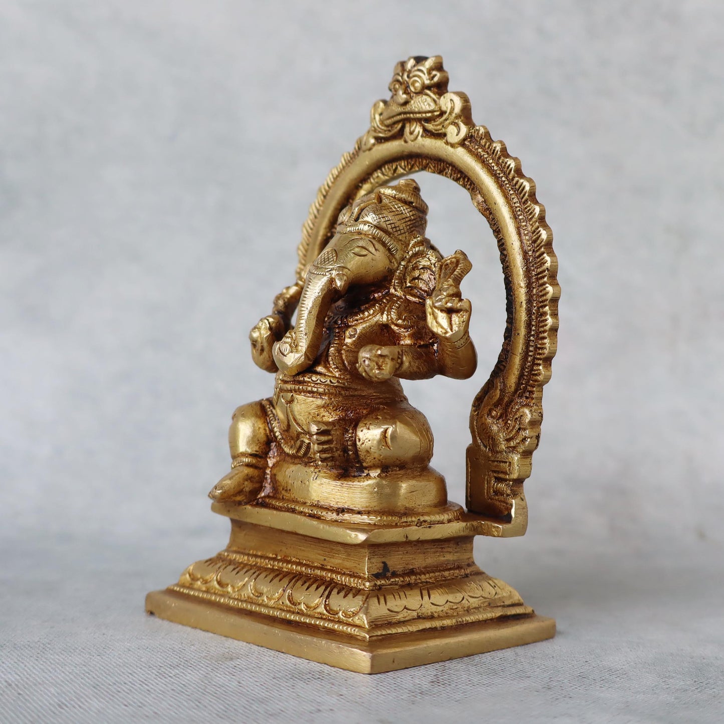 Ganesha on Singhasan by Satgurus