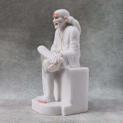 Sitting Sai Baba by Satgurus