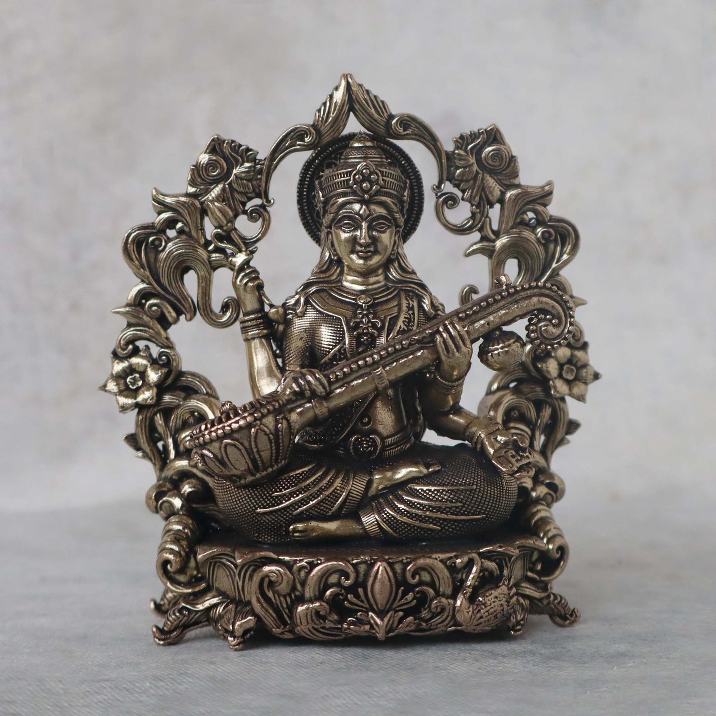 Mini Singhasan Saraswati Idol by Satgurus