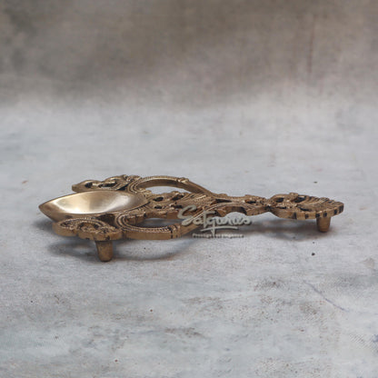 Diya With Handle by Satgurus