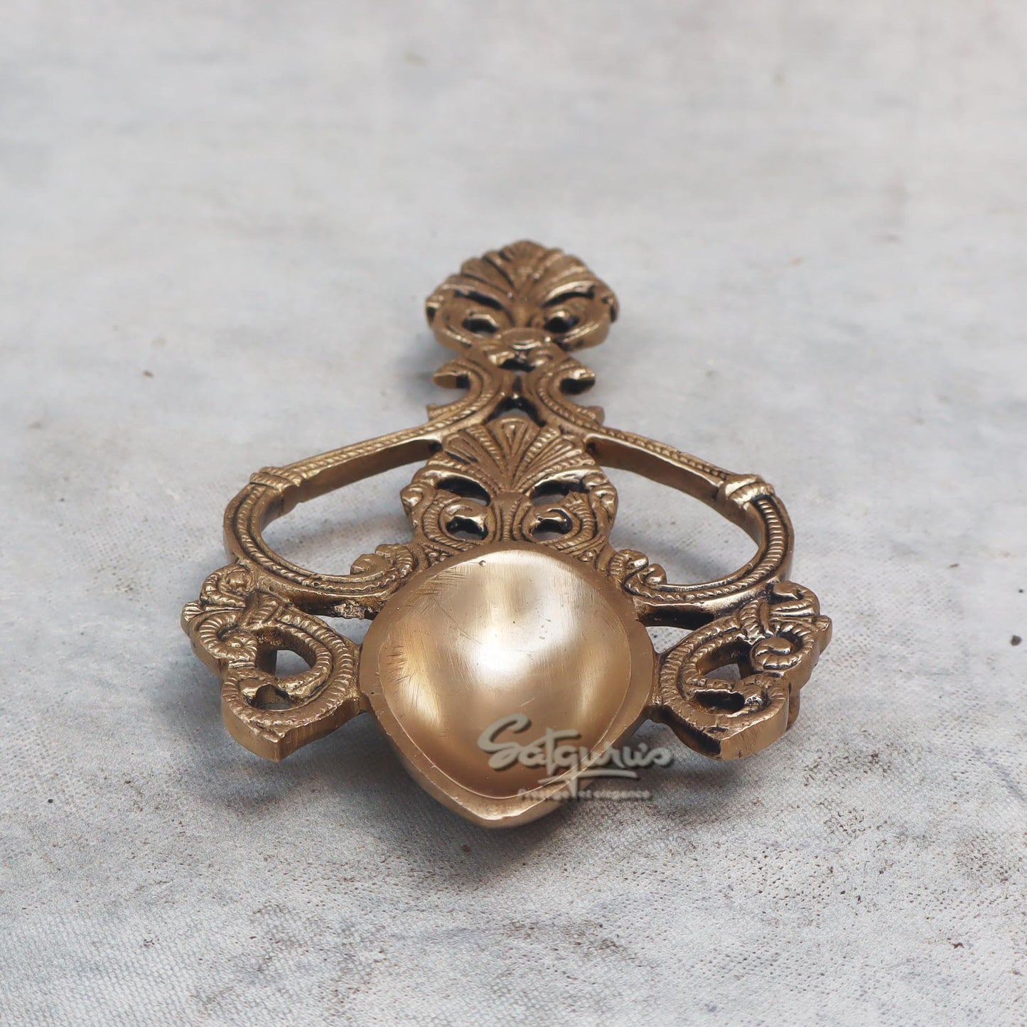 Diya With Handle by Satgurus
