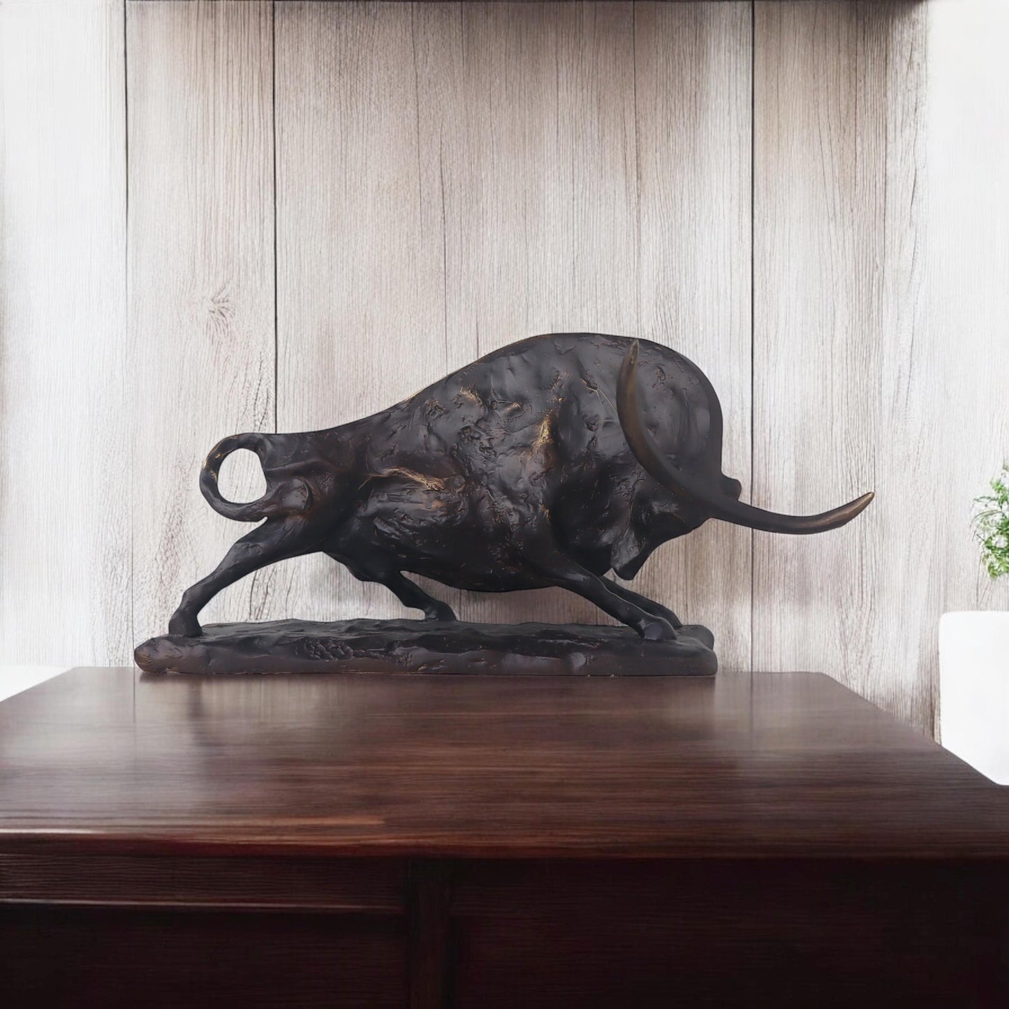 Bull Sculpture by Satgurus