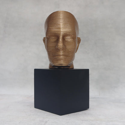 3D Dimensional Man Sculpture / Gold by Satgurus