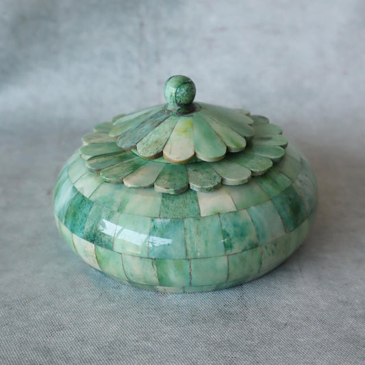 Inlaid Box In Green Finish by Satgurus