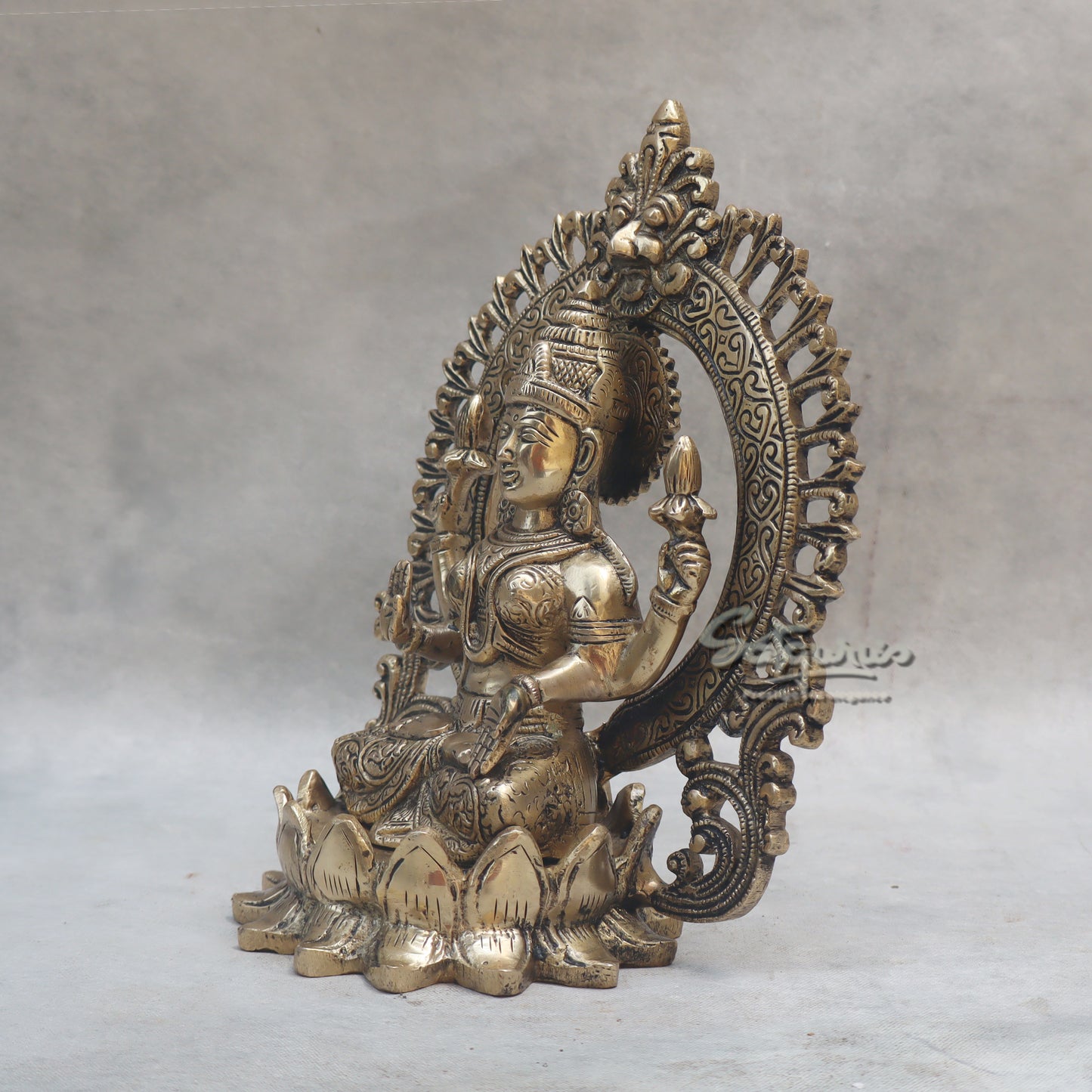 Laxmi On Lotus With Ring by Satgurus