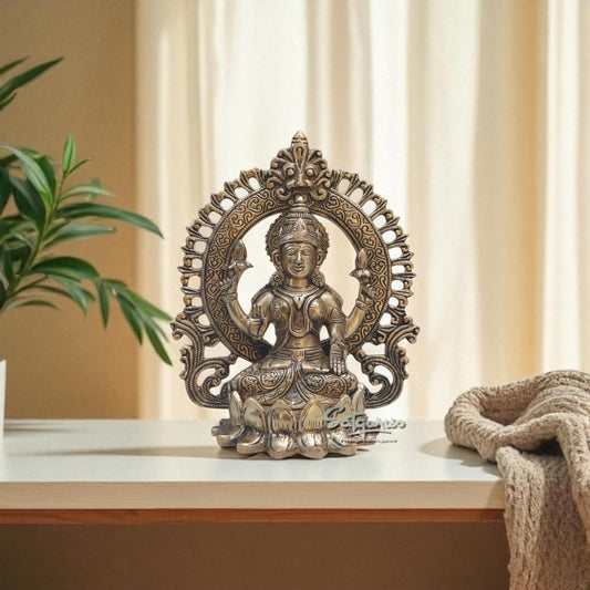 Laxmi On Lotus With Ring by Satgurus