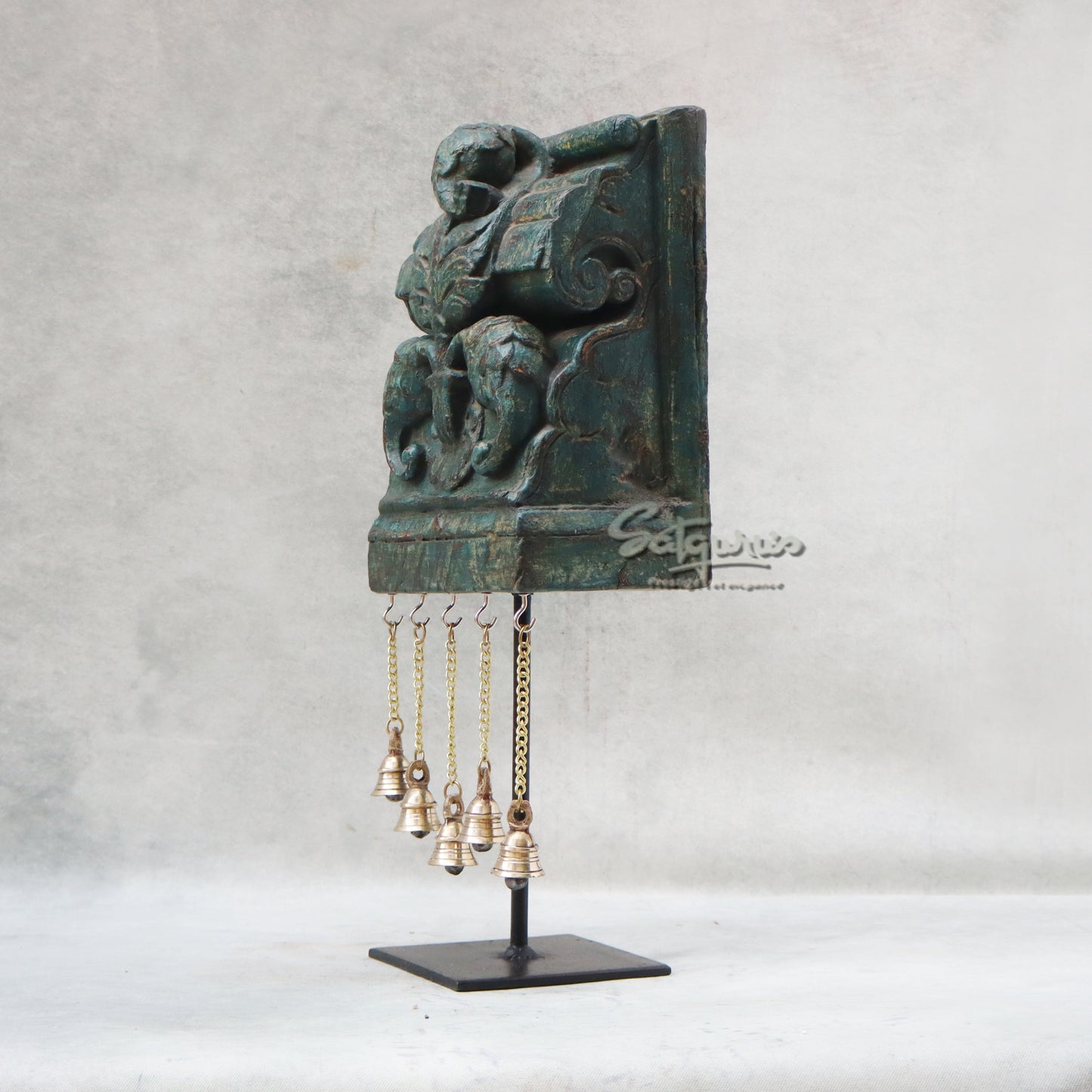 Hanging Bells On Stand / Green by Satgurus