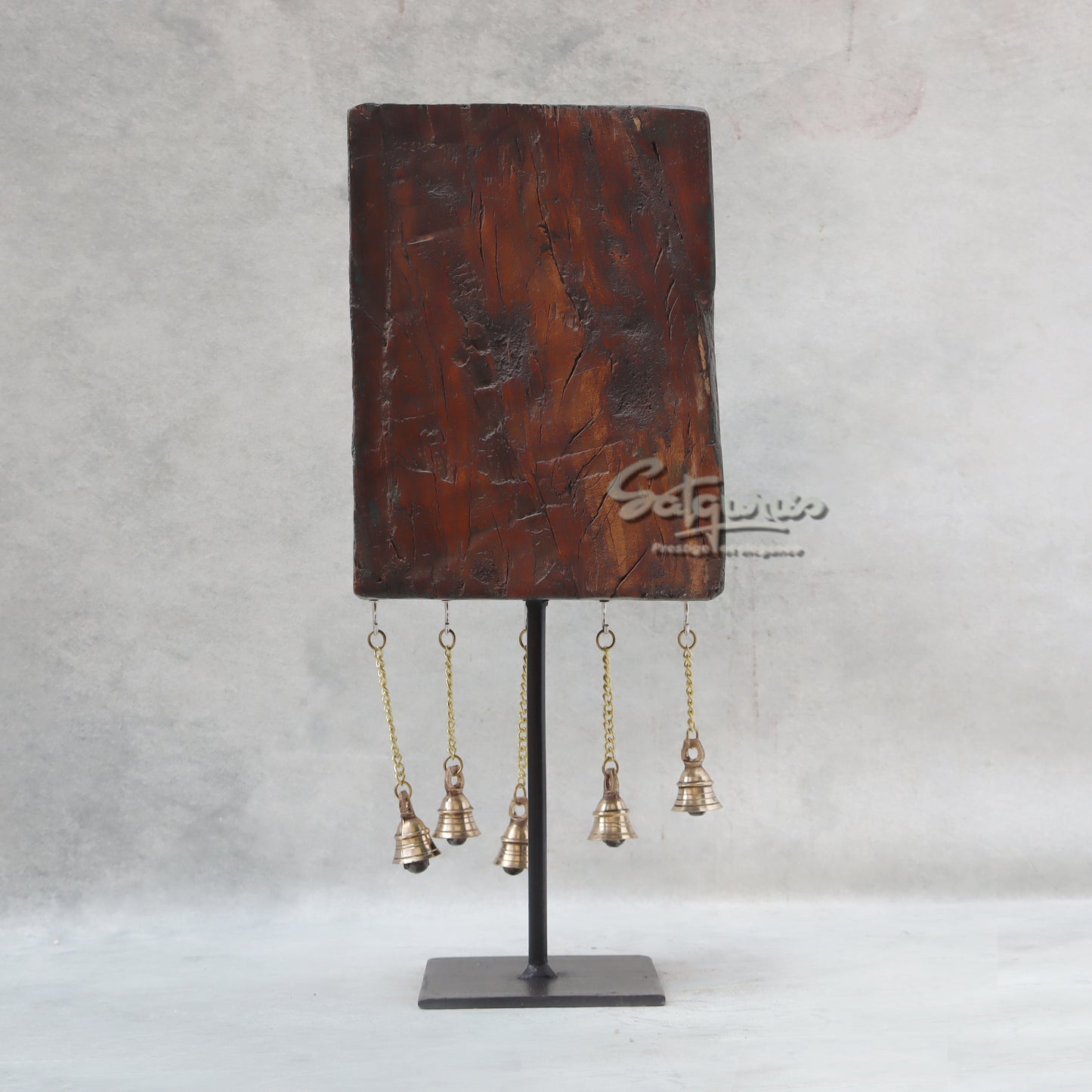 Hanging Bells On Stand / Green by Satgurus