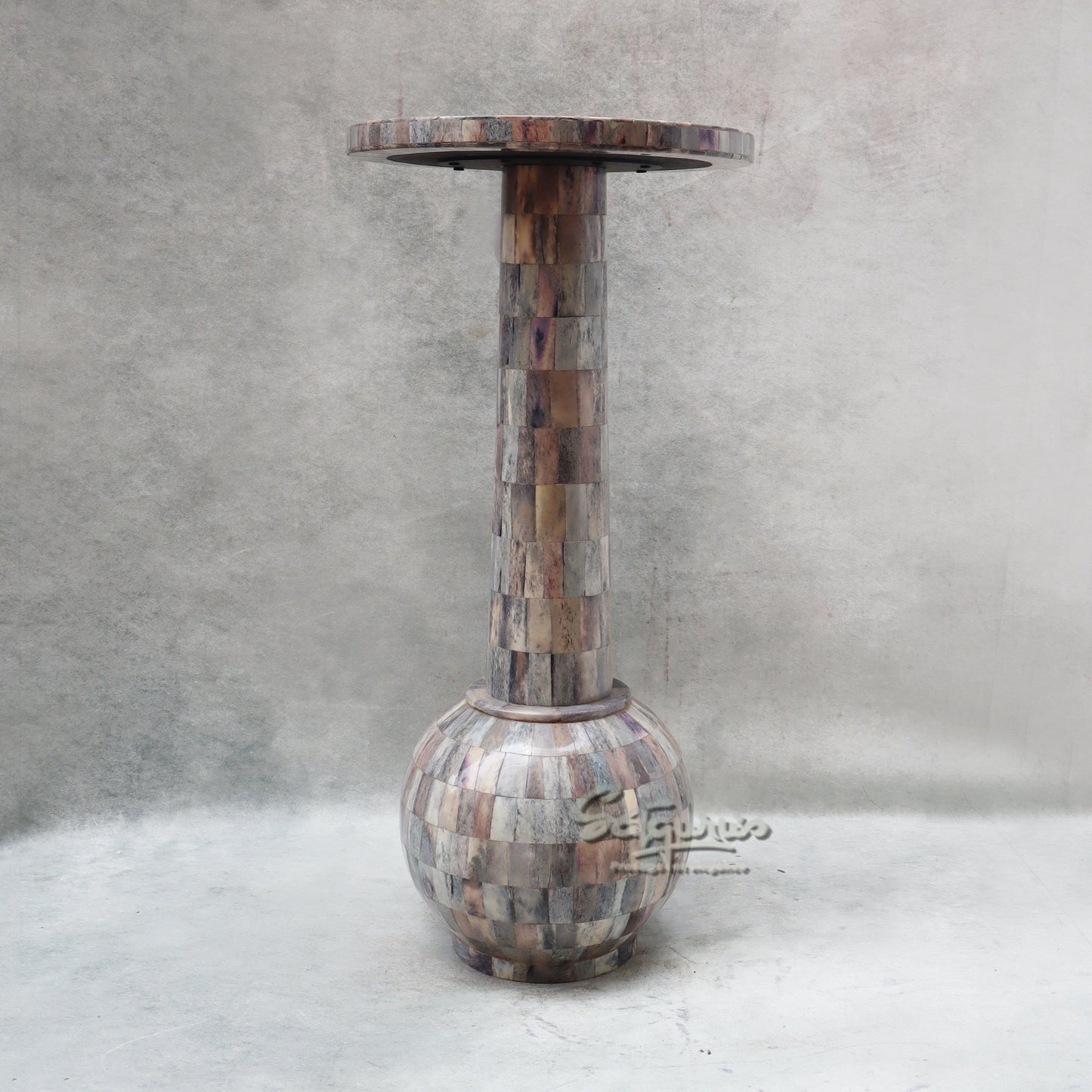 Classic Side Table / Brown by Satgurus