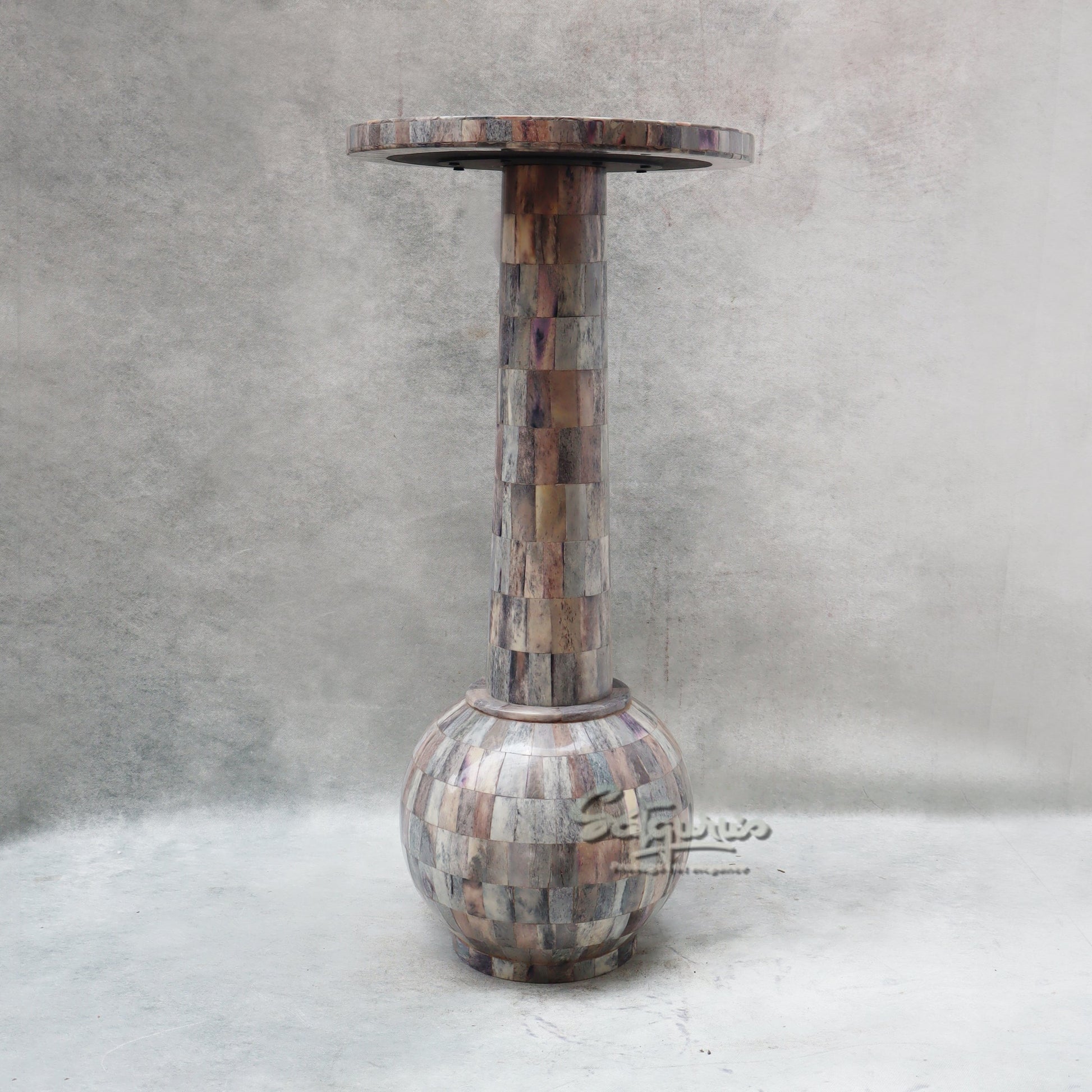 Classic Side Table / Brown by Satgurus