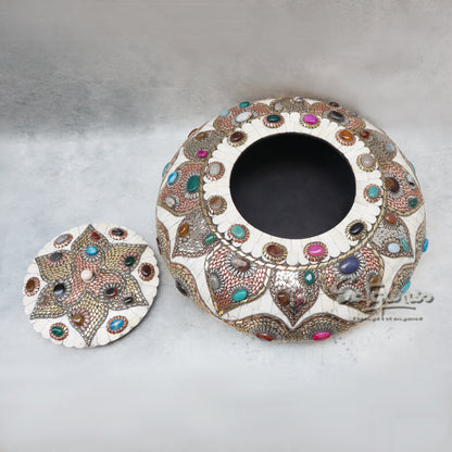 Tachariya Box Stone Work / Cream by Satgurus