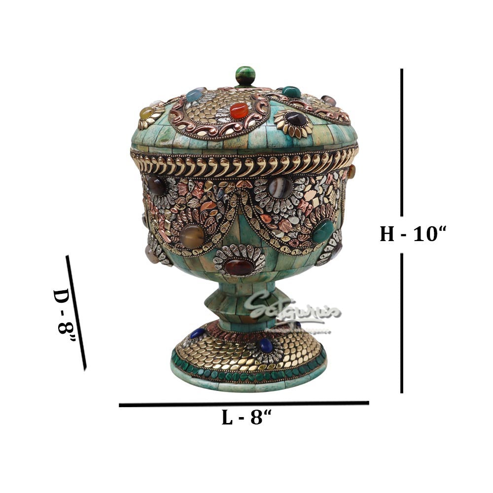 Box With Lid / Green by Satgurus