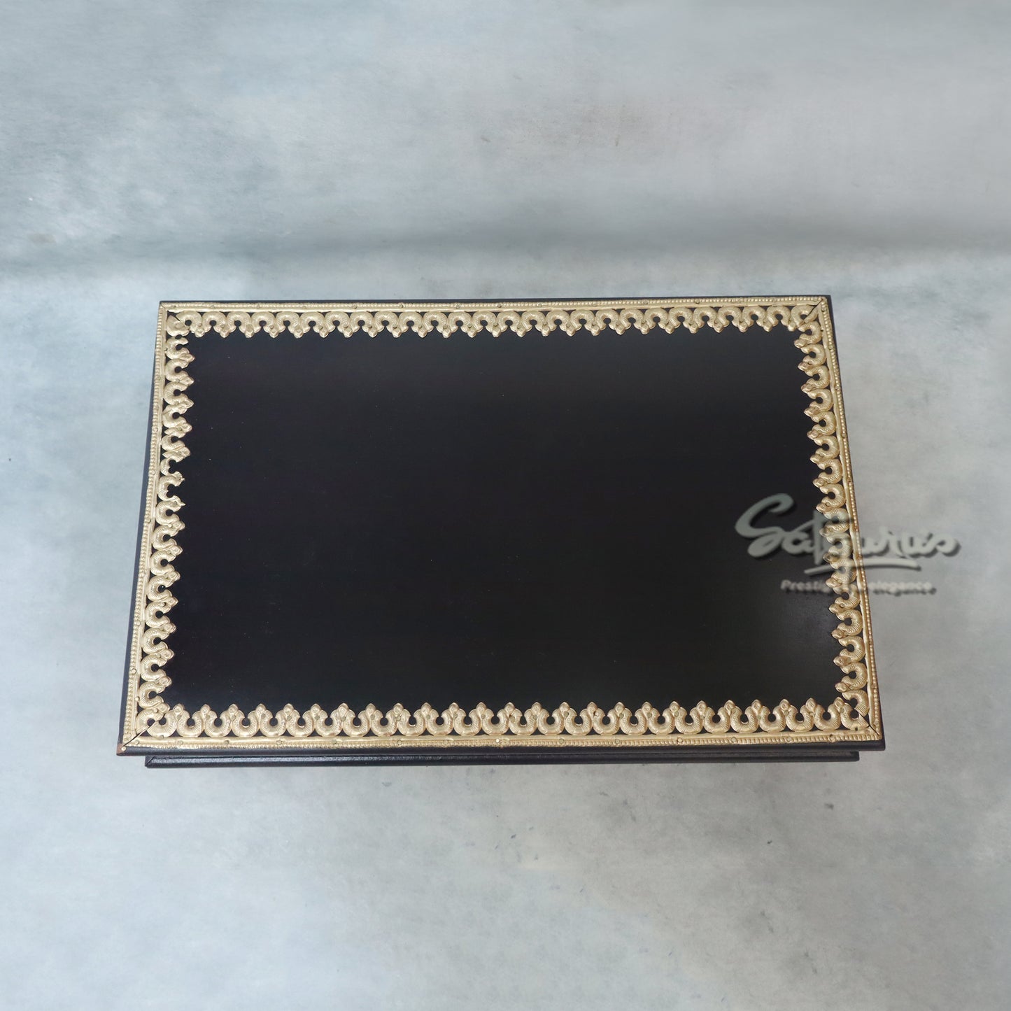 Plain Polish Chowki / B by Satgurus
