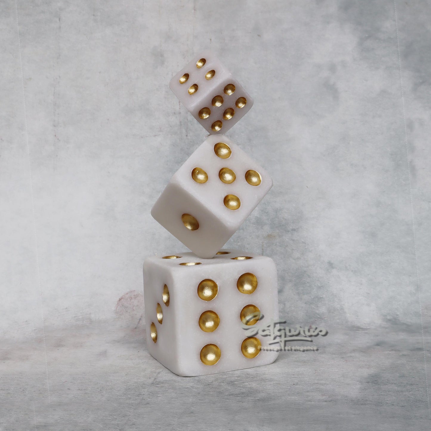 Dice Showpiece Set of 3 by Satgurus