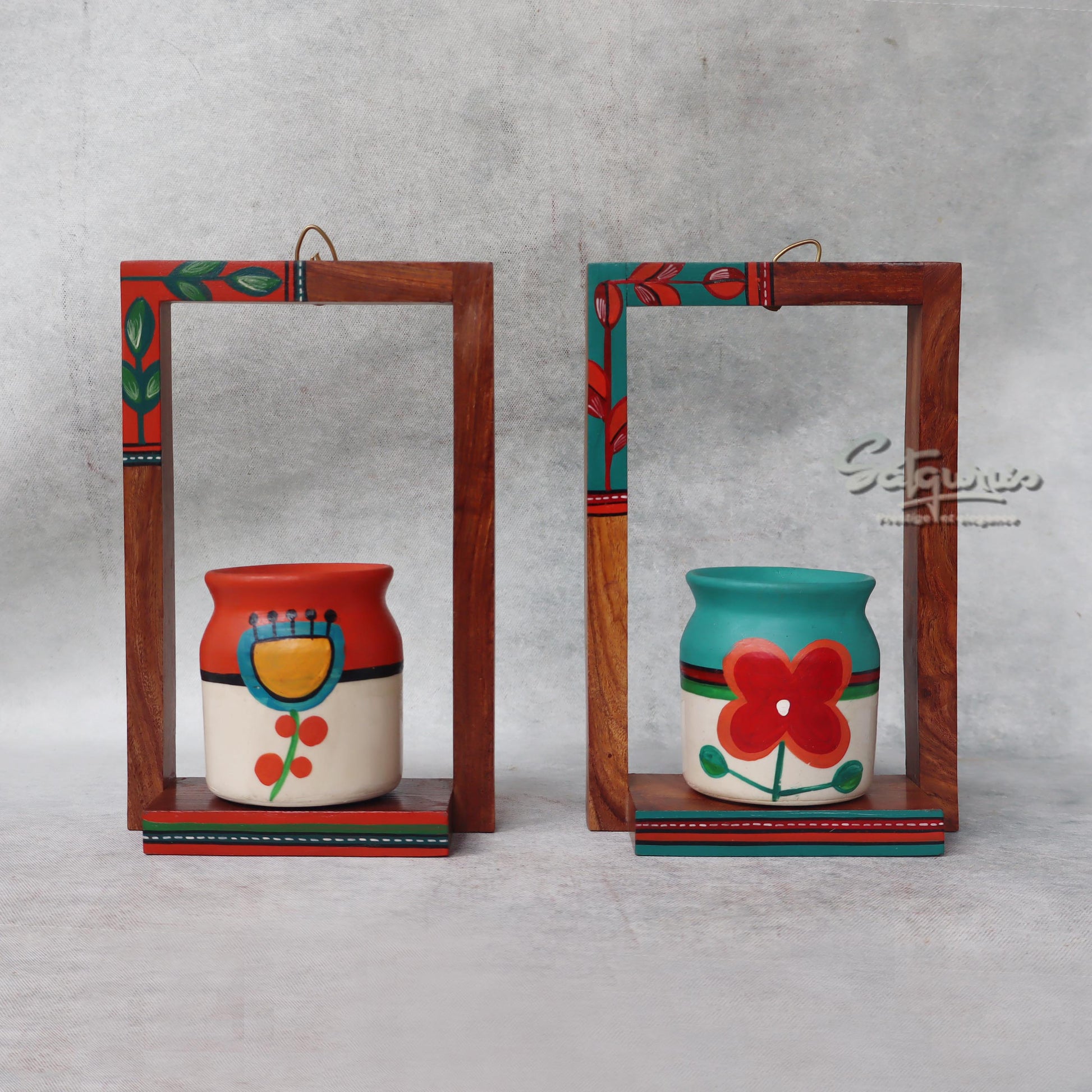 Set Of 2 Flora Wall Décor Frame With Pots by Satgurus