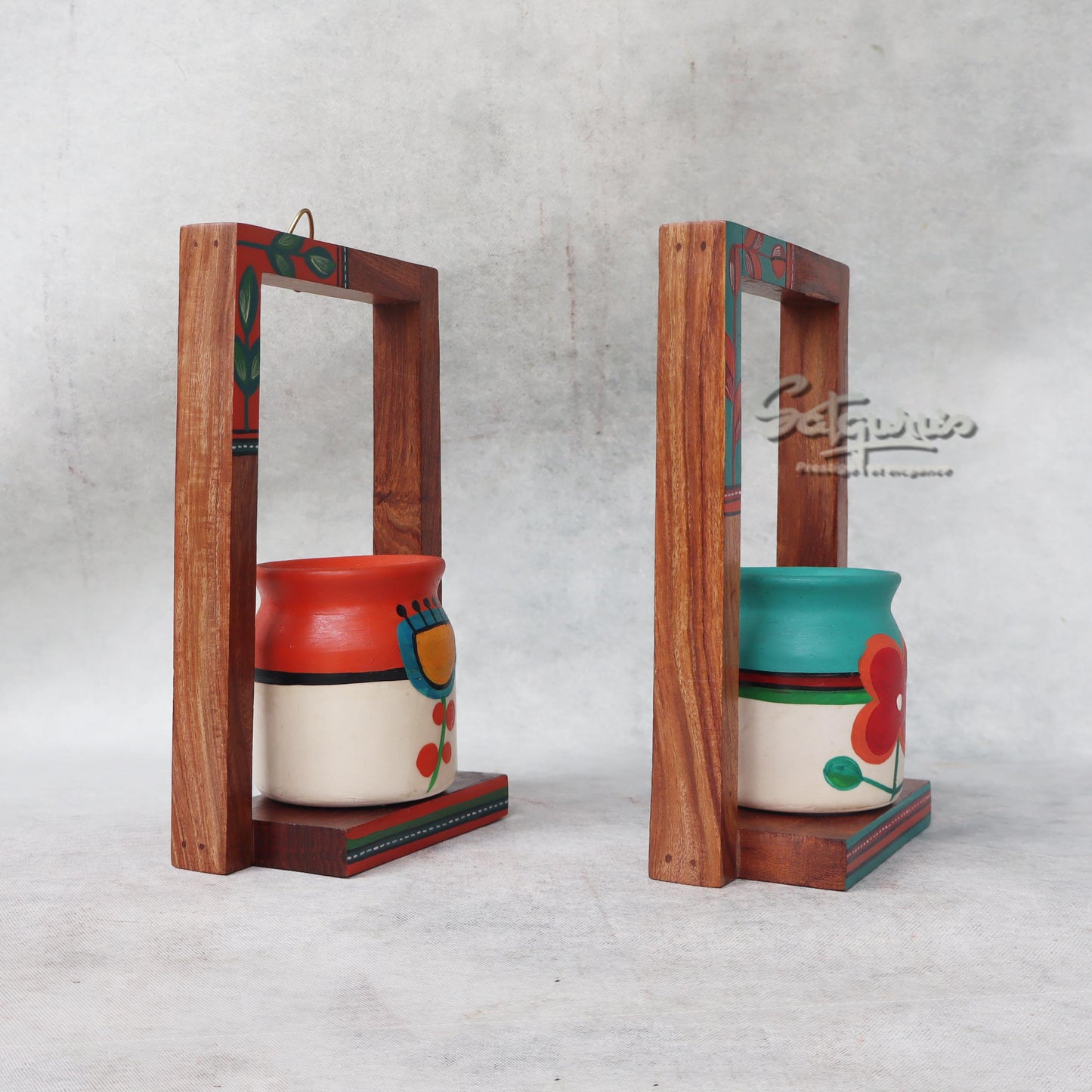 Set Of 2 Flora Wall Décor Frame With Pots by Satgurus