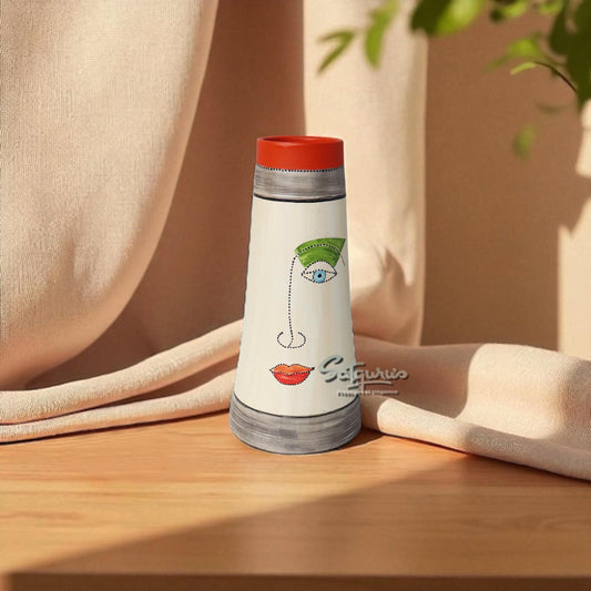 Minimalist Abstract Face Vase by Satgurus