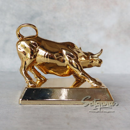 Charging Bull by Satgurus