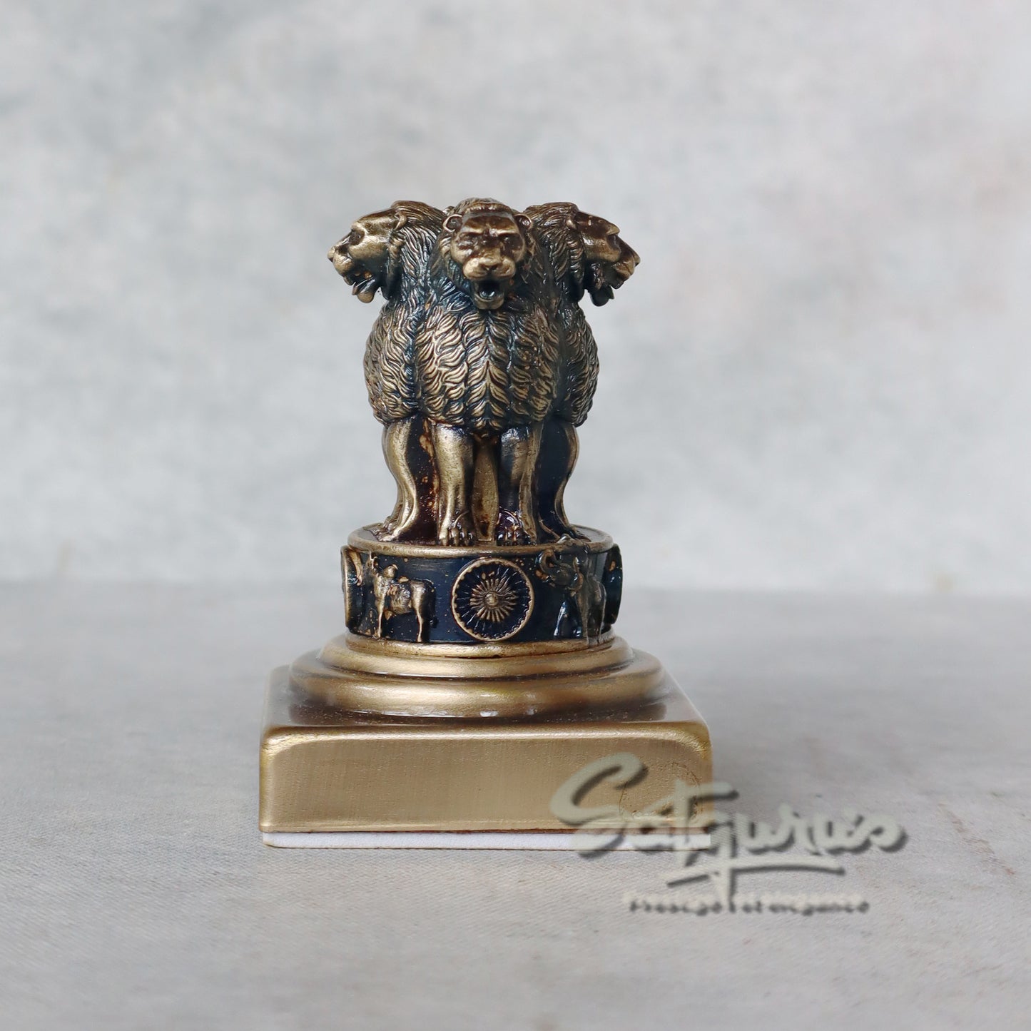 Ashoka Pillar / Ant Gold by Satgurus