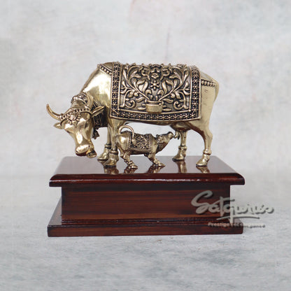 Cow & Calf On Base / Left by Satgurus