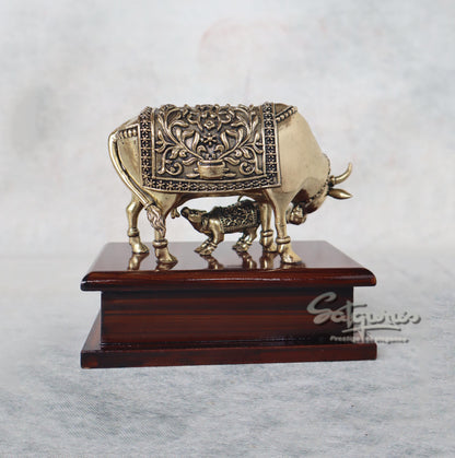 Cow & Calf On Base / Left by Satgurus