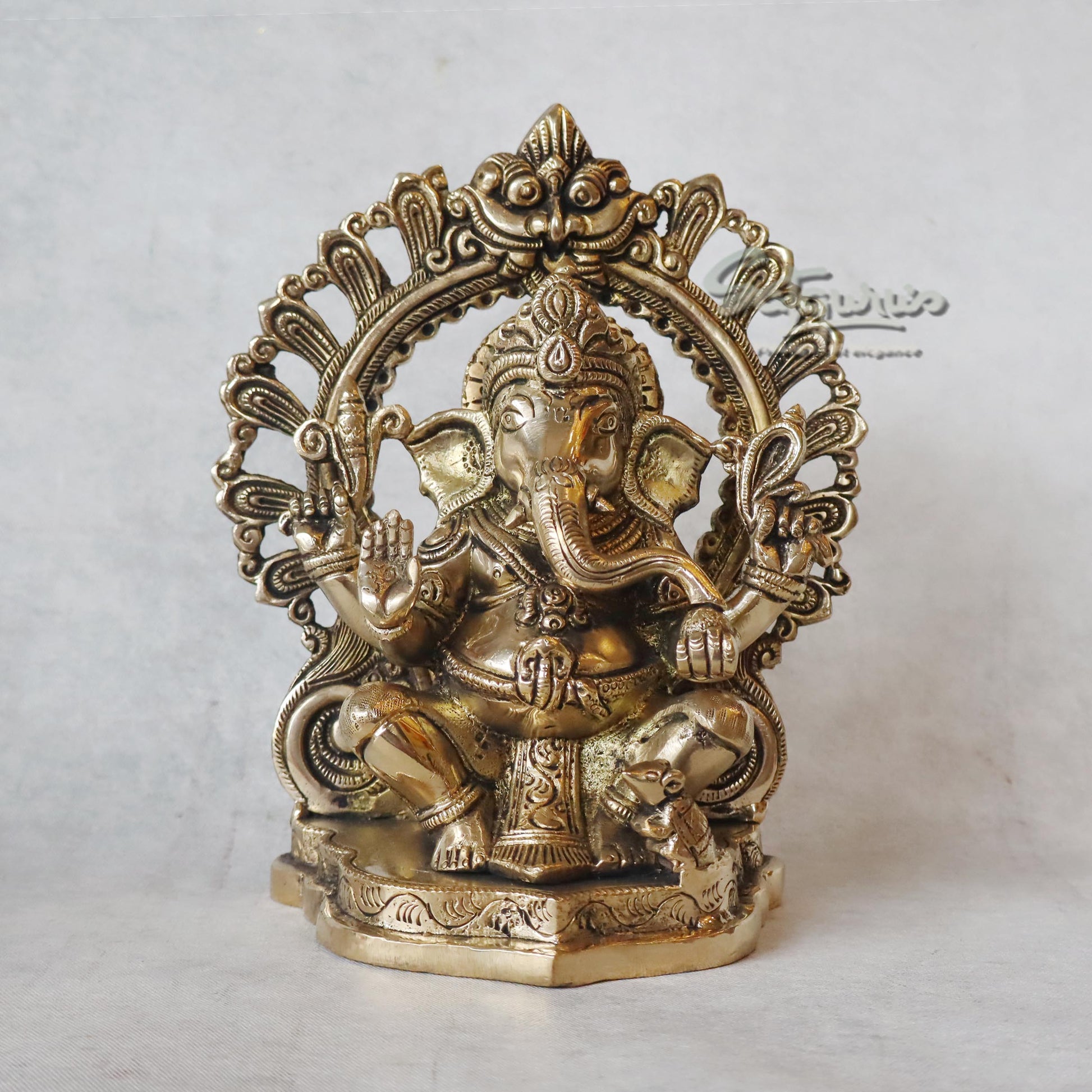 Arch Ganesh Idol by Satgurus