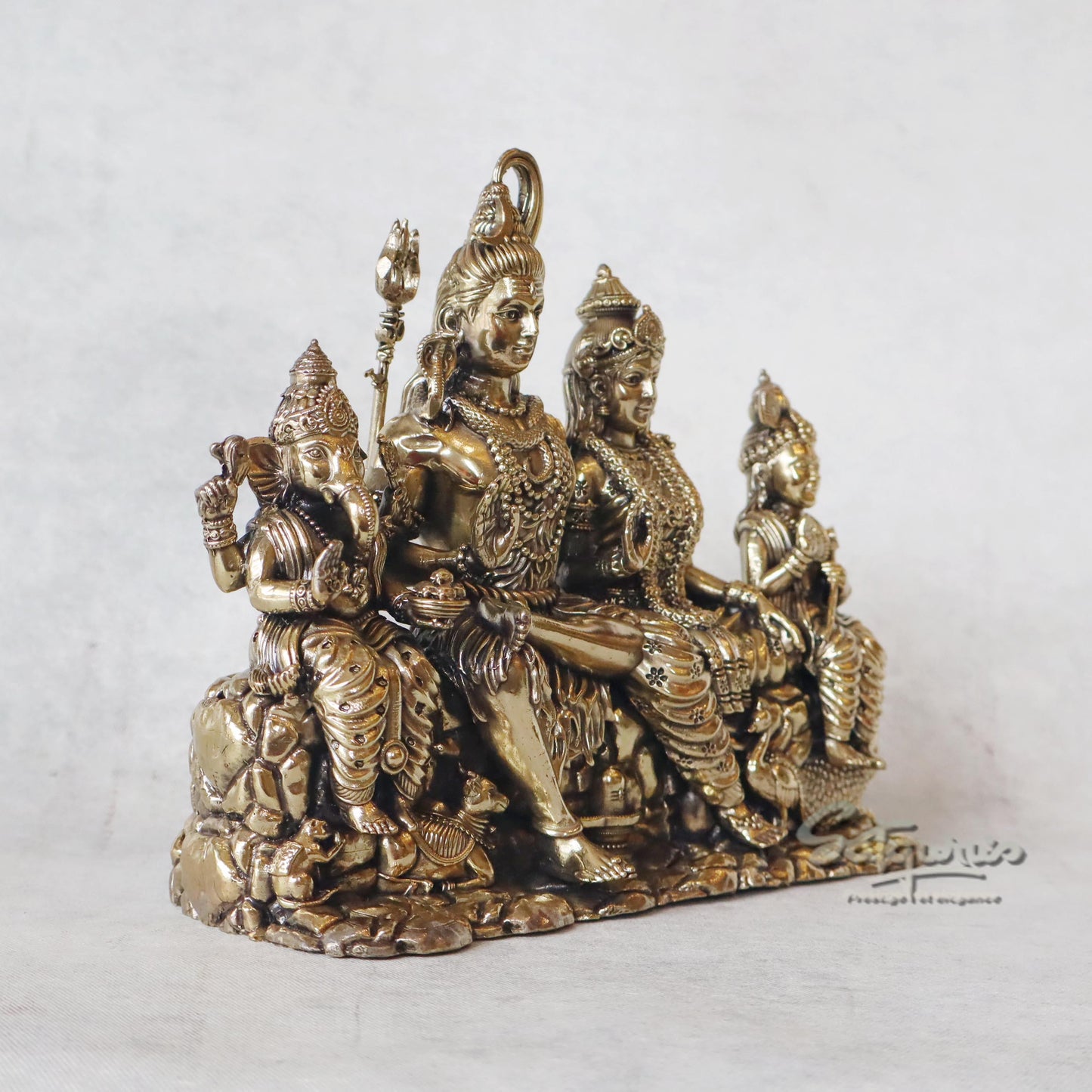 Idols Of Shiv Parivar by Satgurus