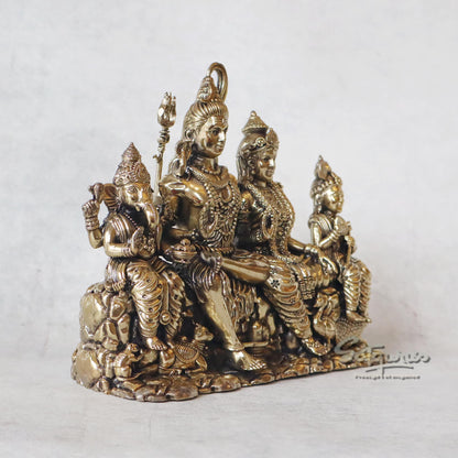 Idols Of Shiv Parivar by Satgurus