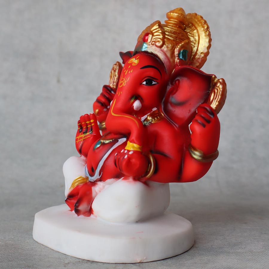 Mukut Ganesha By Satgurus