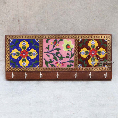 Wooden 3 Tile Keyholder By Satgurus