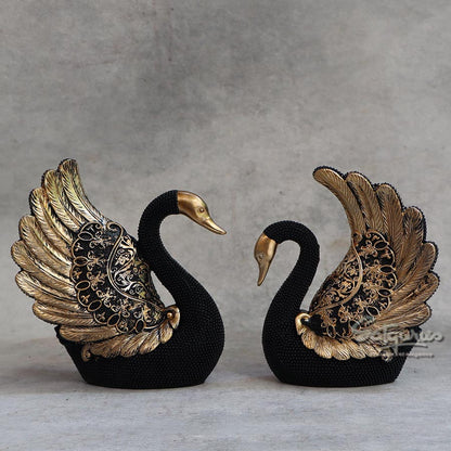 Black Swan Pair By Satgurus