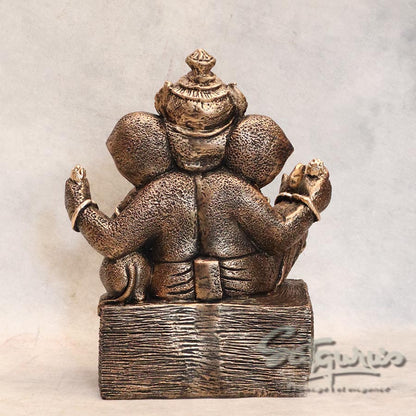 Ganesha On Base Metalic By Satguru's